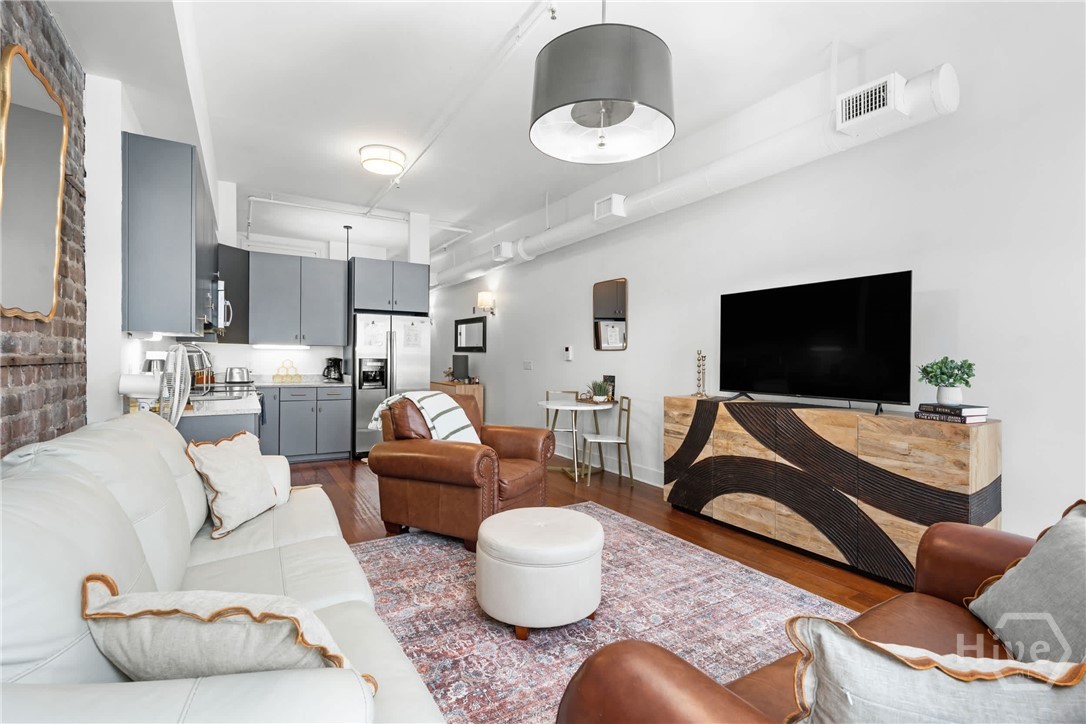 310 West Broughton Street, Unit 2011 Savannah, GA 31401 - Photo 7 of 14