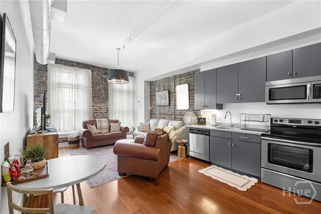 $485,000 | 310 West Broughton Street, Unit 2011, Savannah, GA 31401