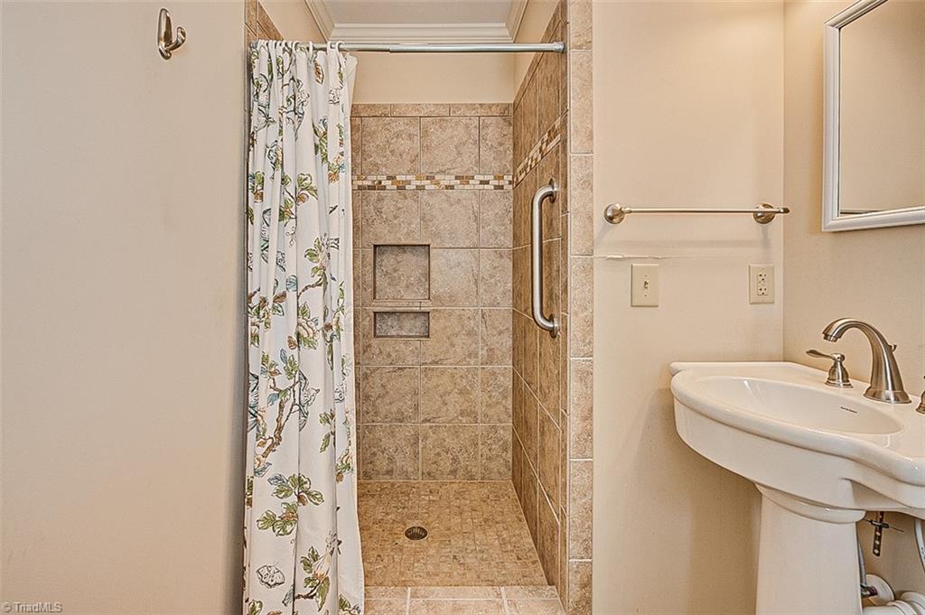 275 Inwood Road Asheboro, NC 27205 - Photo 15 of 29 Gallery Image 15
