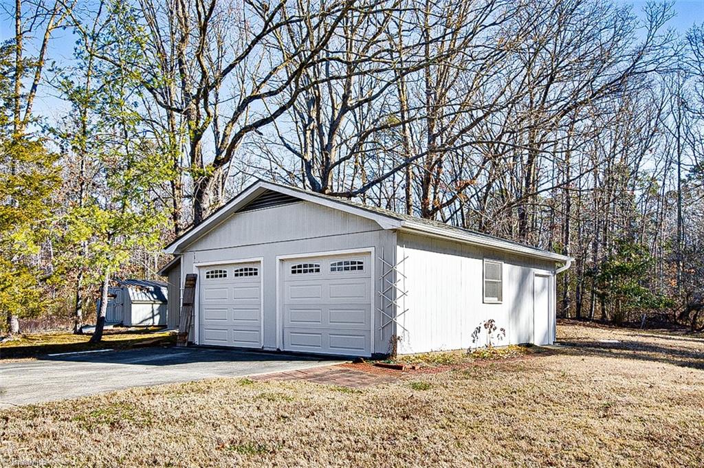 275 Inwood Road Asheboro, NC 27205 - Photo 28 of 29 Gallery Image 28