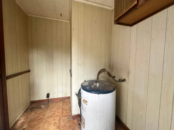 $84,000 | 5690 Sunlight Road, Malone, FL 32445