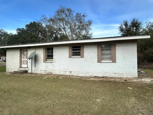 $84,000 | 5690 Sunlight Road, Malone, FL 32445