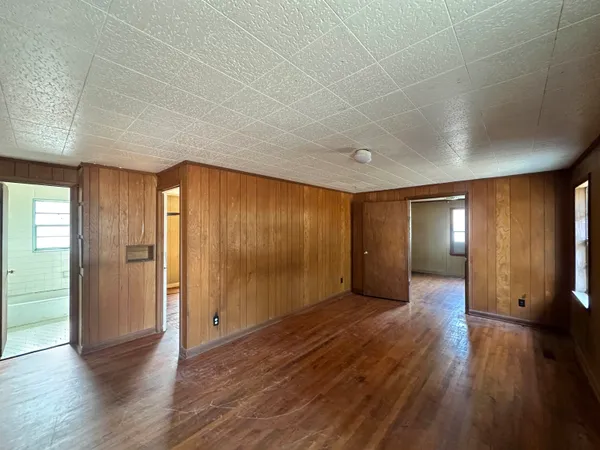 $84,000 | 5690 Sunlight Road, Malone, FL 32445