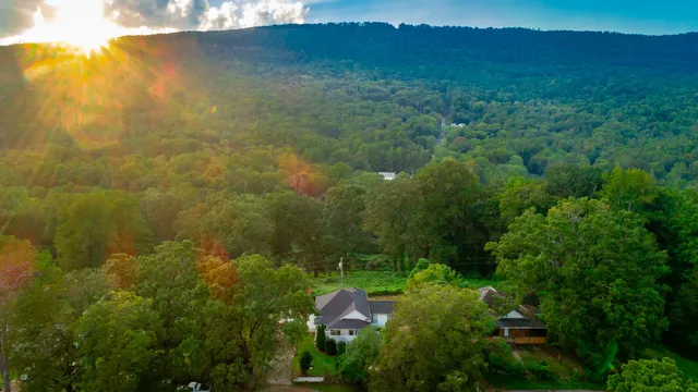 $189,000 | 287 South Oak Street, Whitwell, TN 37397