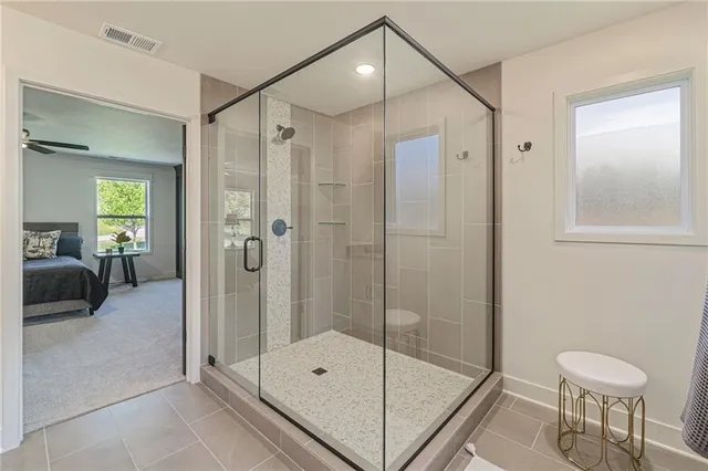 $585,000 | 7044 Glenn Lane, Parkville, MO 64152