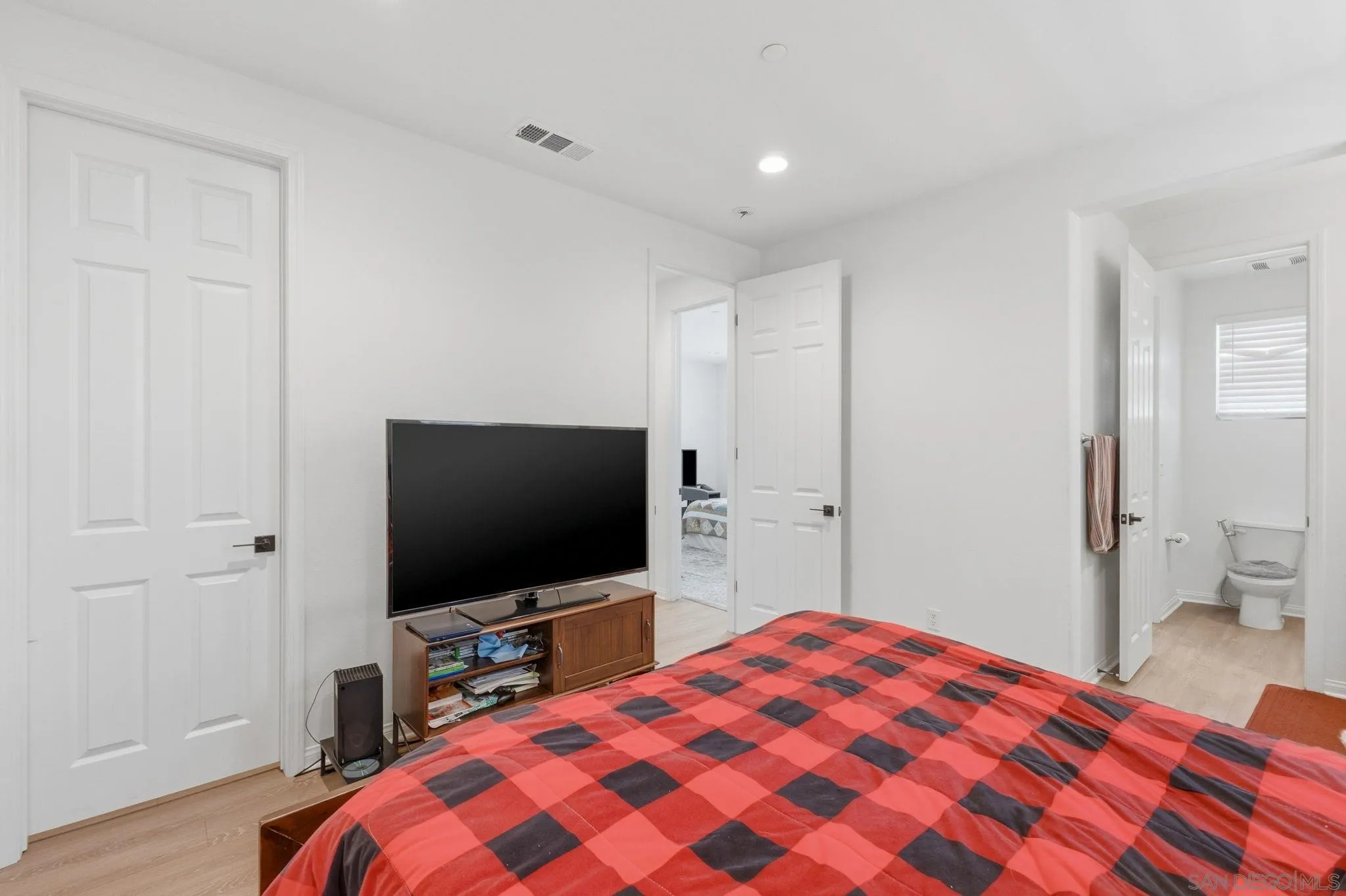 34490 Bloomberry Road Murrieta, CA 92563 - Photo 42 of 56