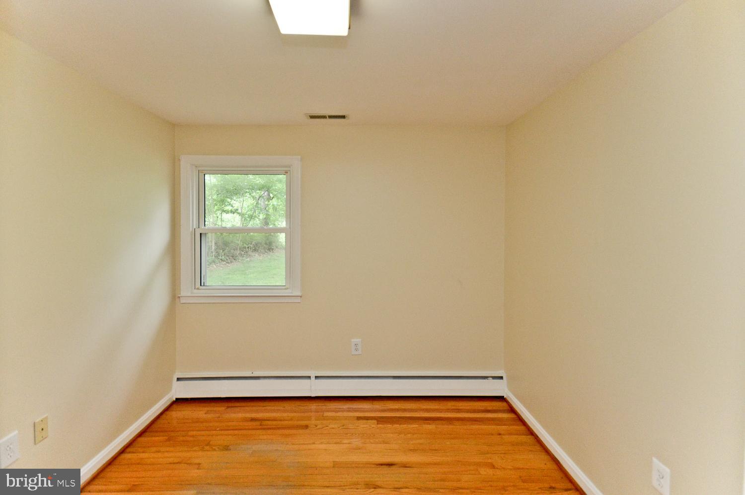 11420 Fort Washington Road Fort Washington, MD 20744 - Photo 24 of 45 Bedroom2