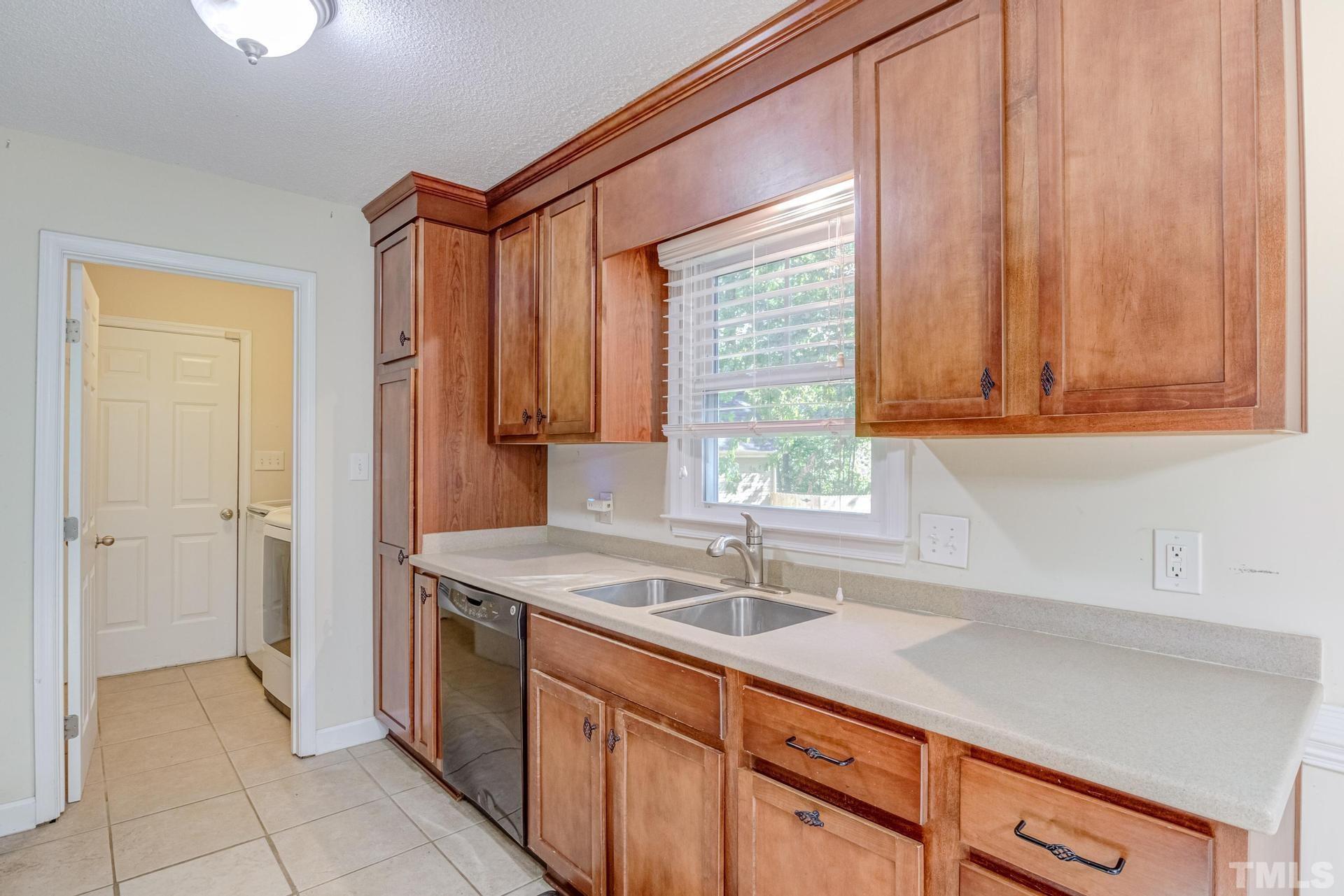 1700 Netherfield Lane Raleigh, NC 27610 - Photo 12 of 34 Gallery Image 12