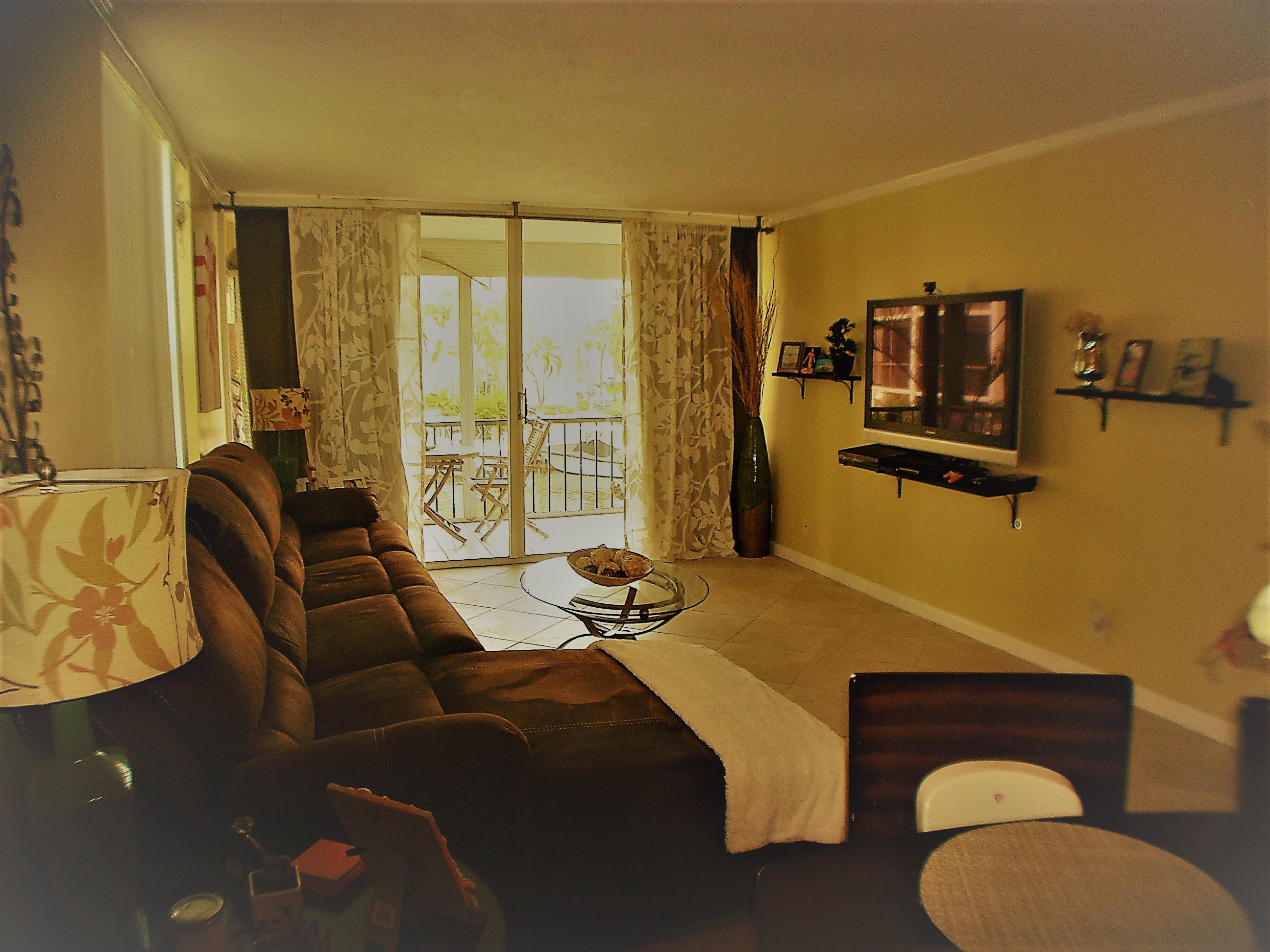 4 Royal Palm Way, Unit 201 Boca Raton, FL 33432 - Photo 11 of 34 Great room a