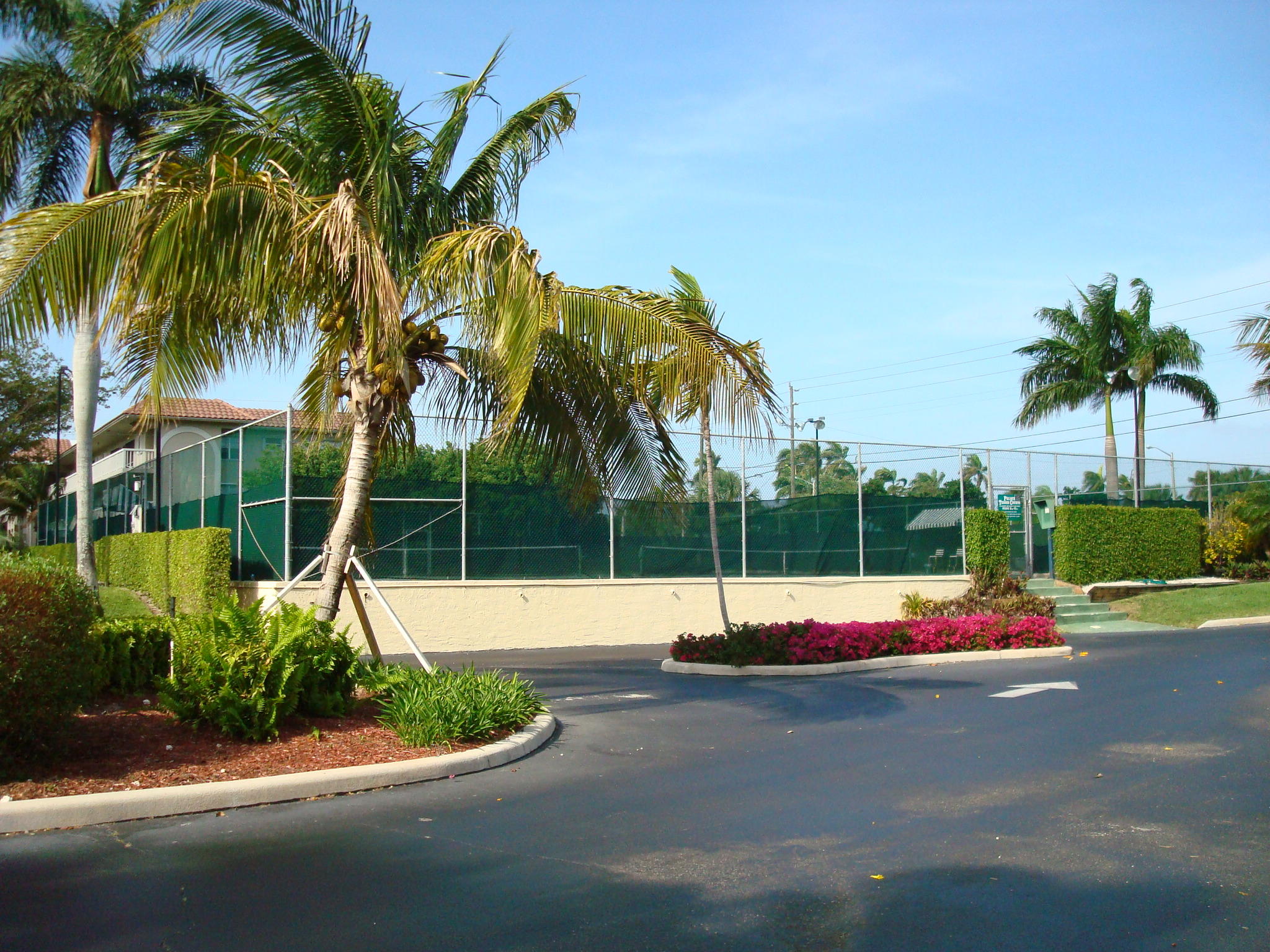 4 Royal Palm Way, Unit 201 Boca Raton, FL 33432 - Photo 32 of 34 Tennis courts