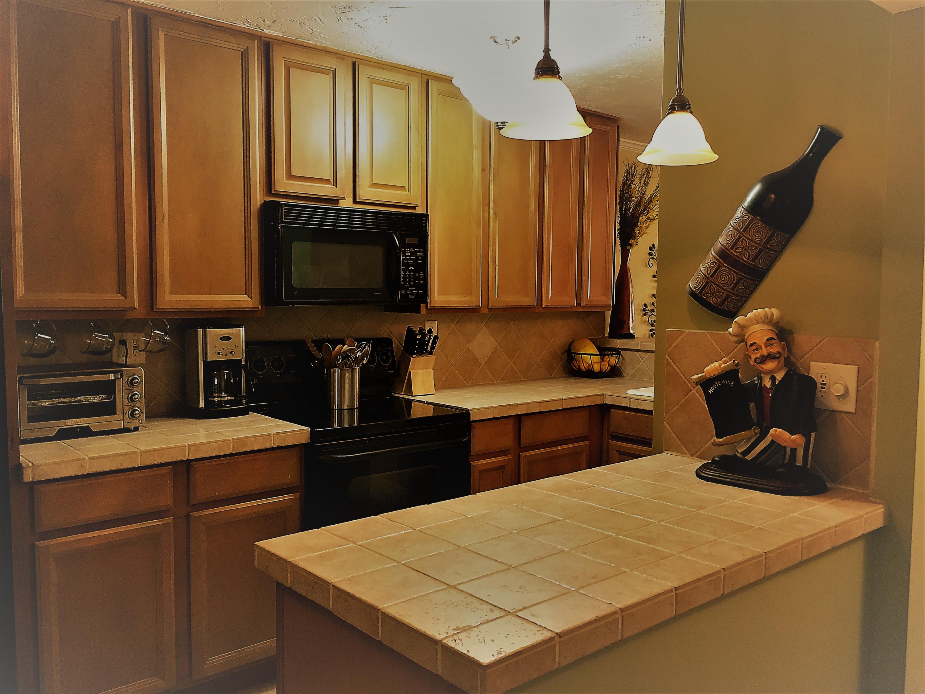 4 Royal Palm Way, Unit 201 Boca Raton, FL 33432 - Photo 4 of 34 Kitchen e