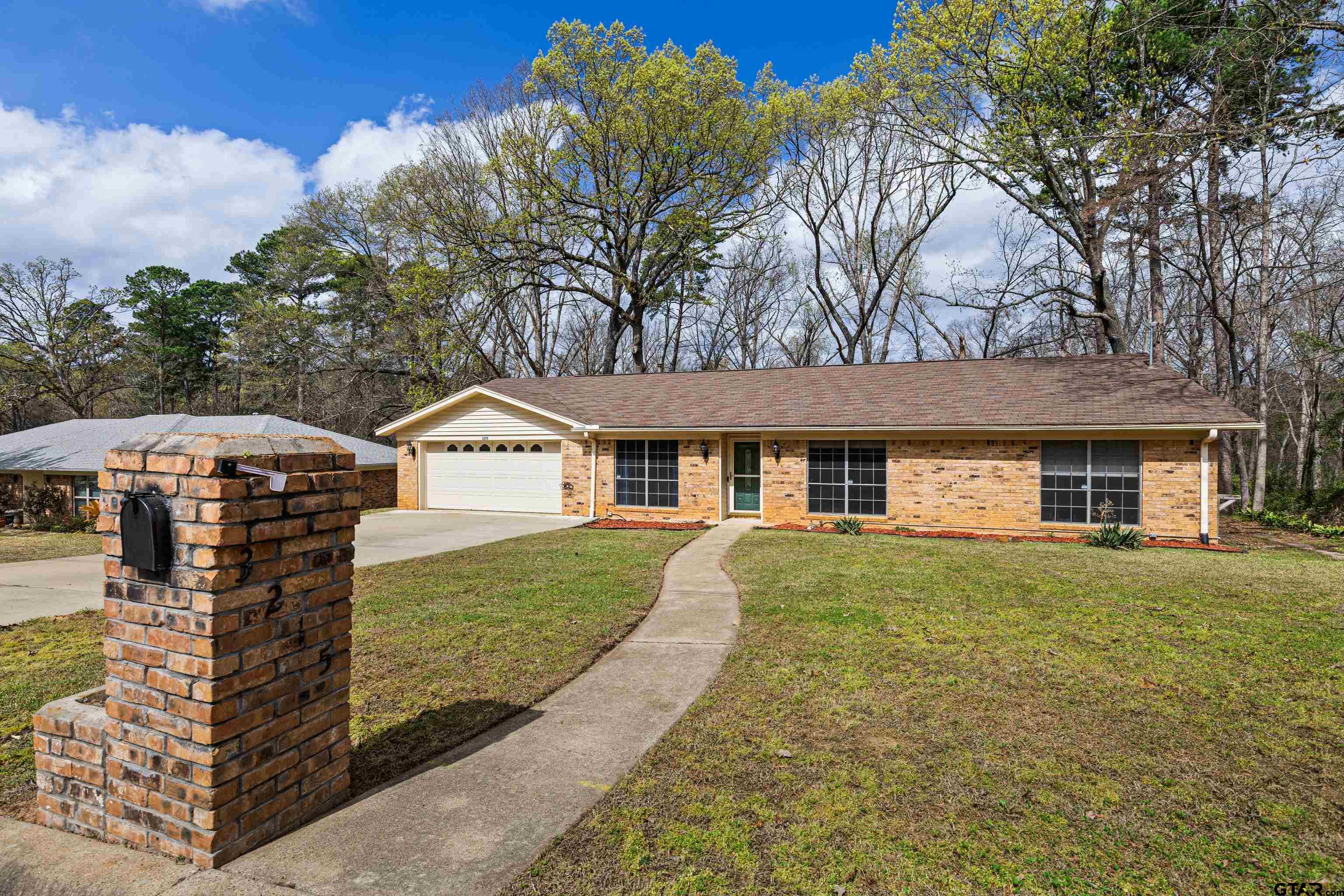 3215 Restview Street Longview, TX 75605 - Photo 1 of 44