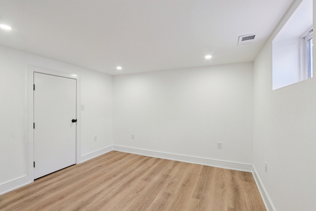 142 Bacon Street Natick, MA 01760 - Photo 25 of 42