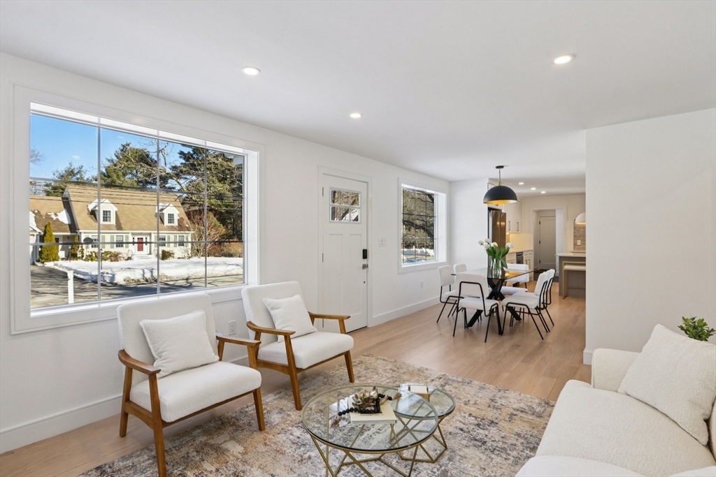 142 Bacon Street Natick, MA 01760 - Photo 9 of 42