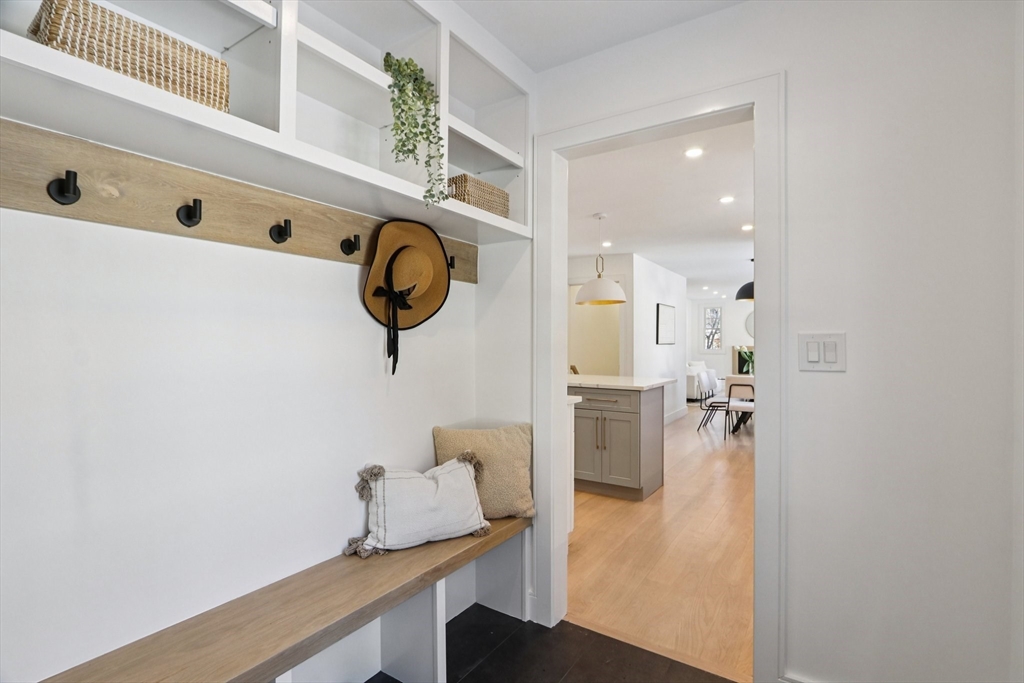 142 Bacon Street Natick, MA 01760 - Photo 10 of 42