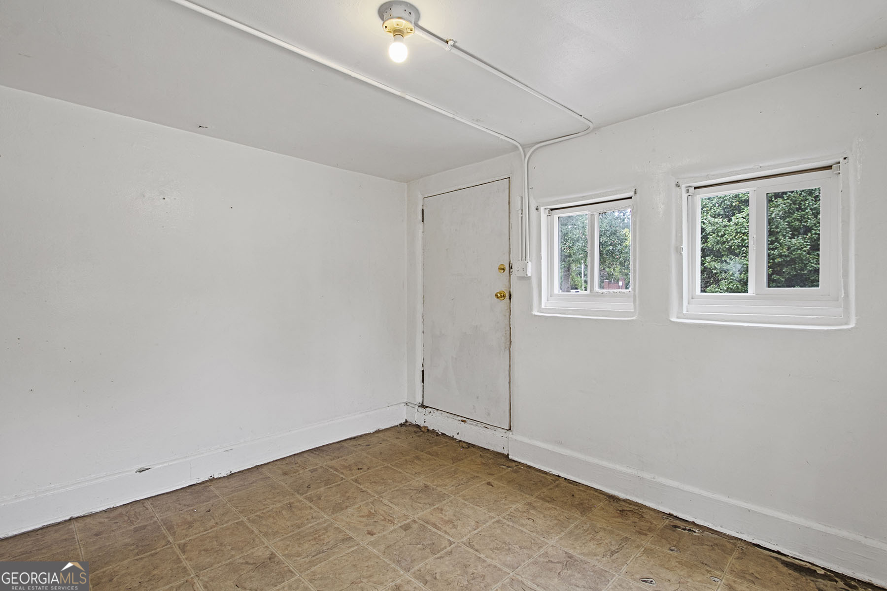 205 Georgia Avenue Barnesville, GA 30204 - Photo 24 of 39