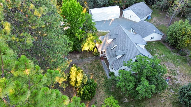 249 Crestview Loop Grants Pass, OR 97527 - Photo 1 of 33 249-crestview(35 of 41)