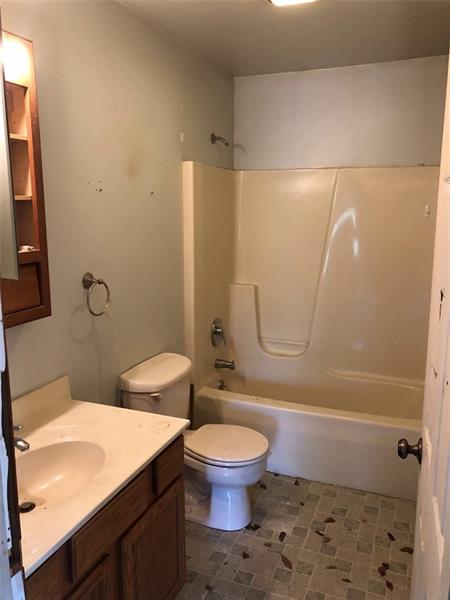 14222 Winchester Road Trafford, PA 15085 - Photo 13 of 24 Gallery Image 13