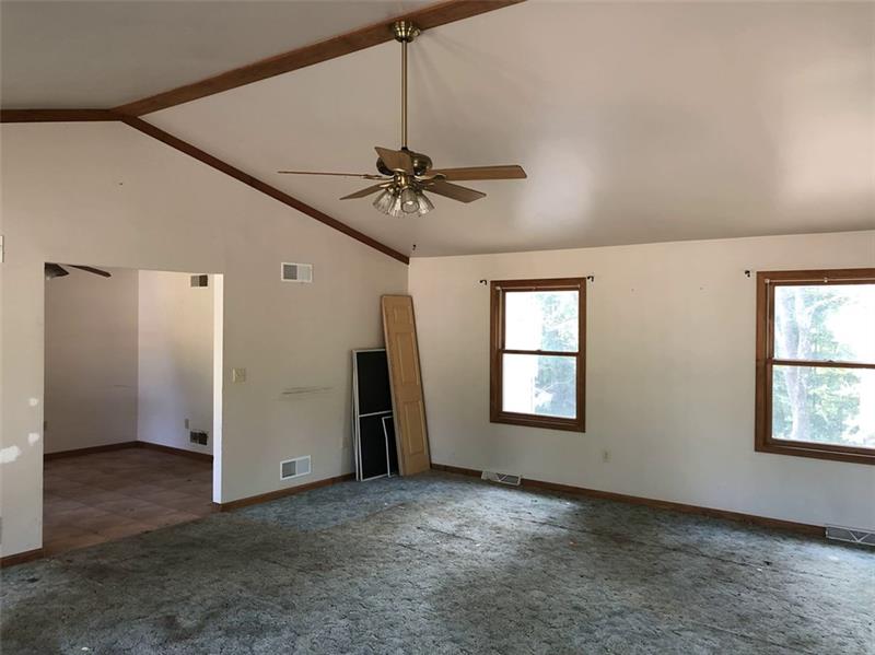 14222 Winchester Road Trafford, PA 15085 - Photo 7 of 24 Gallery Image 7