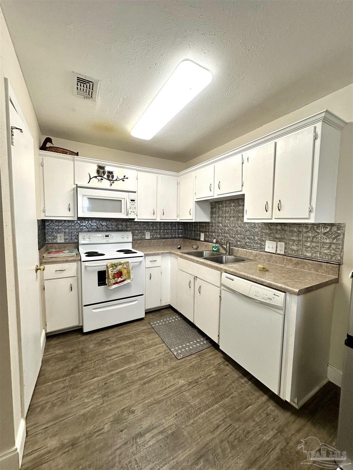7185 Oakcliff Road Pensacola, FL 32526 - Photo 10 of 35 Gallery Image 10