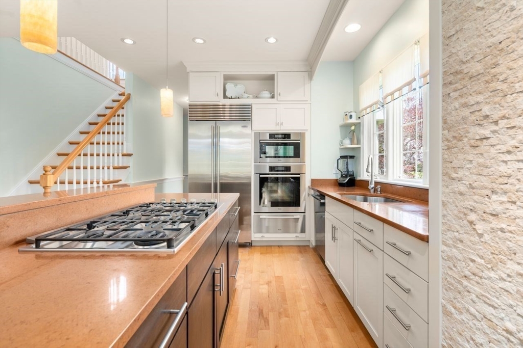 69 Rachael Terrace Westfield, MA 01085 - Photo 9 of 42