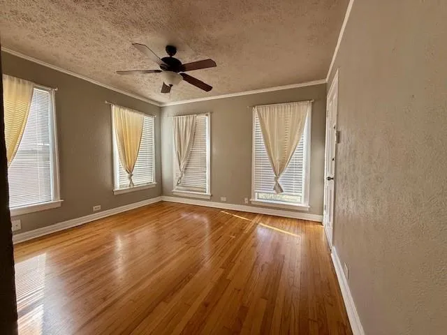 $2,700 | 3259 South University Drive, Unit A, Fort Worth, TX 76109