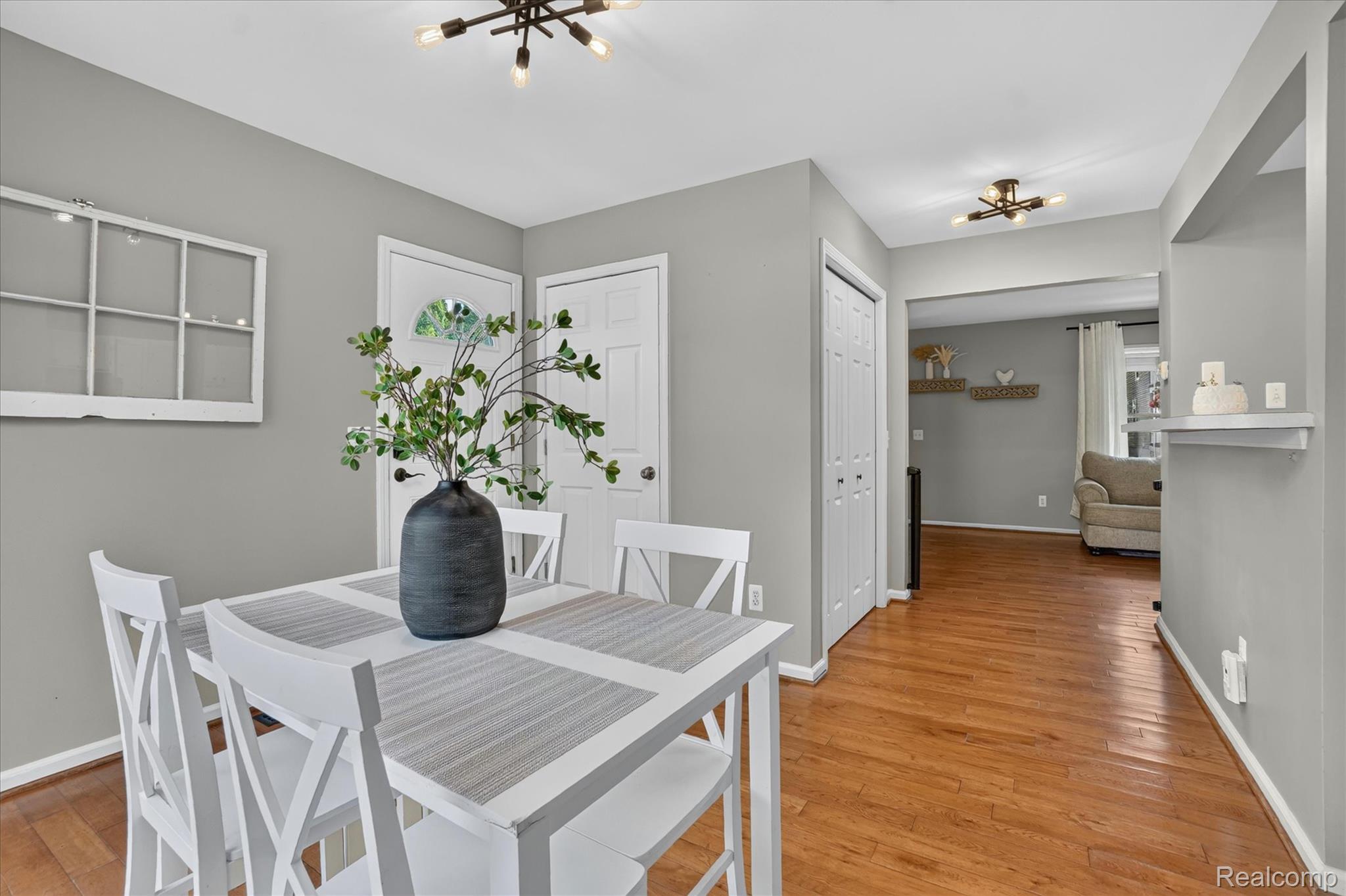 452 Waverly Lane Howell, MI 48843 - Photo 16 of 39 18-452-Waverly-Ln-Howell-WindowStill.jpg