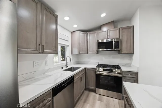 $550,000 | 1885 East Bayshore Road, Unit 37, East Palo Alto, CA 94303