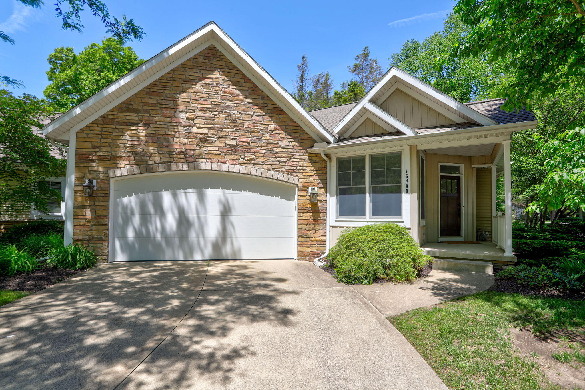 16480 Springvale Court Spring Lake, MI 49456 - Photo 1 of 43 4-web-or-mls-16480-springvale-ct