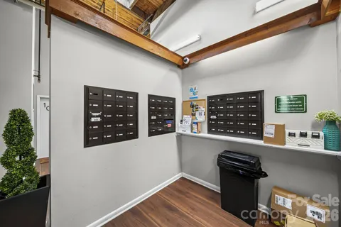 $165,000 | 201 South Hoskins Road, Unit 129, Charlotte, NC 28208