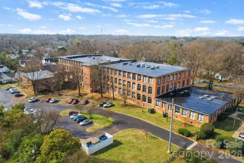 $165,000 | 201 South Hoskins Road, Unit 129, Charlotte, NC 28208