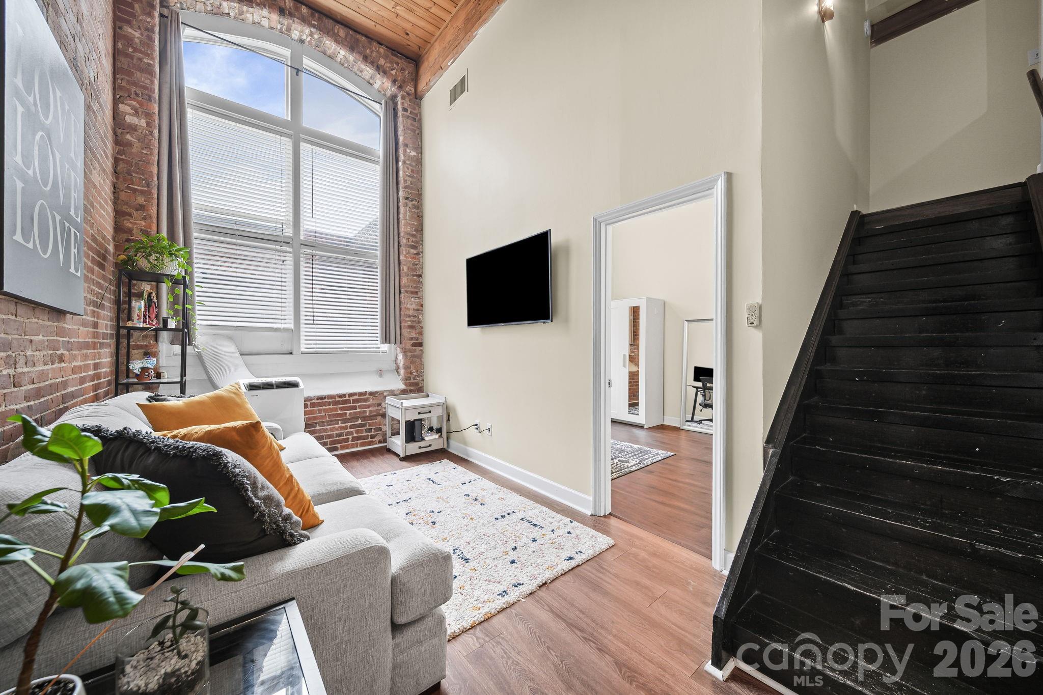 201 South Hoskins Road, Unit 129 Charlotte, NC 28208 - Photo 3 of 25