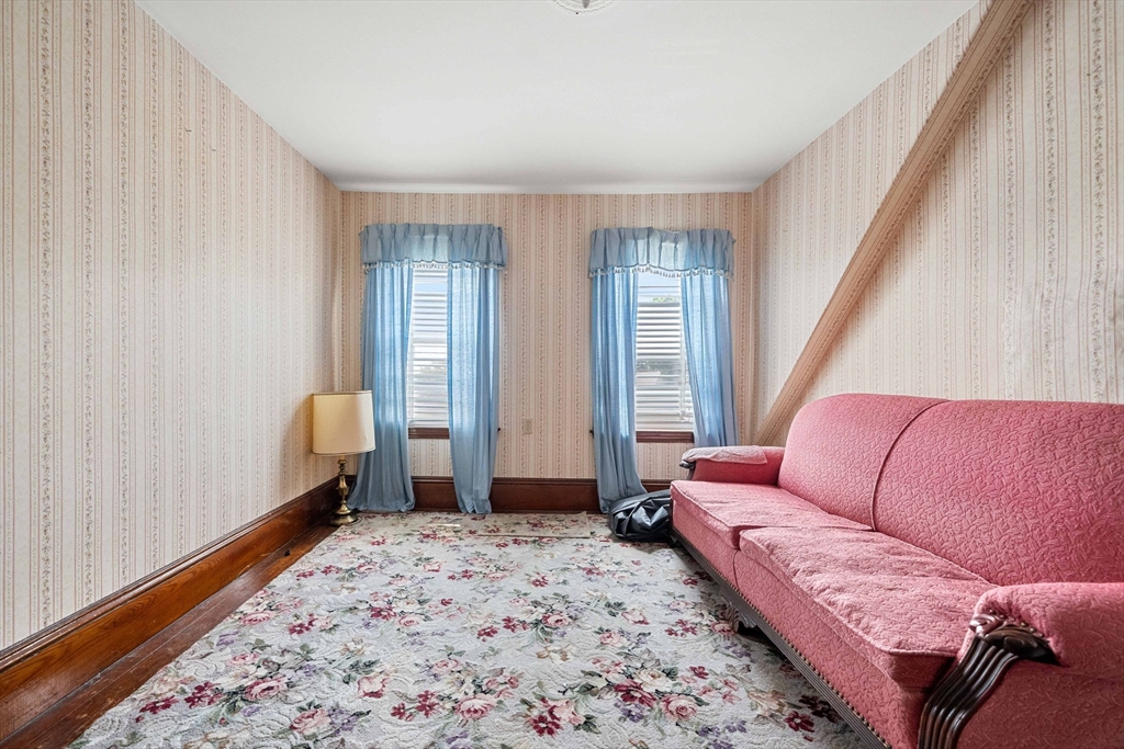 18 Raddin Grove Avenue Lynn, MA 01905 - Photo 28 of 42
