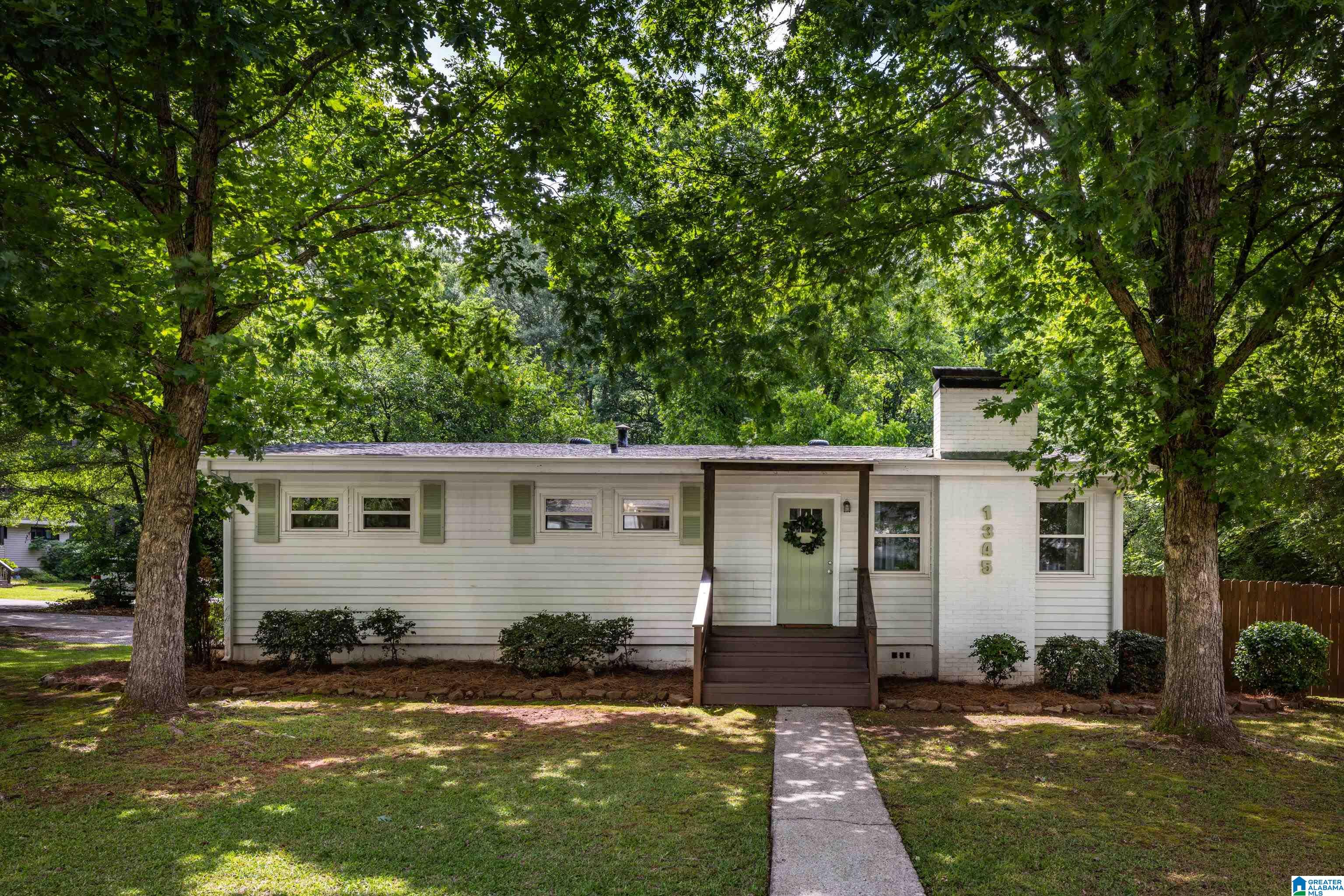 1345 Cresthill Road Birmingham, AL 35213 - Photo 1 of 34