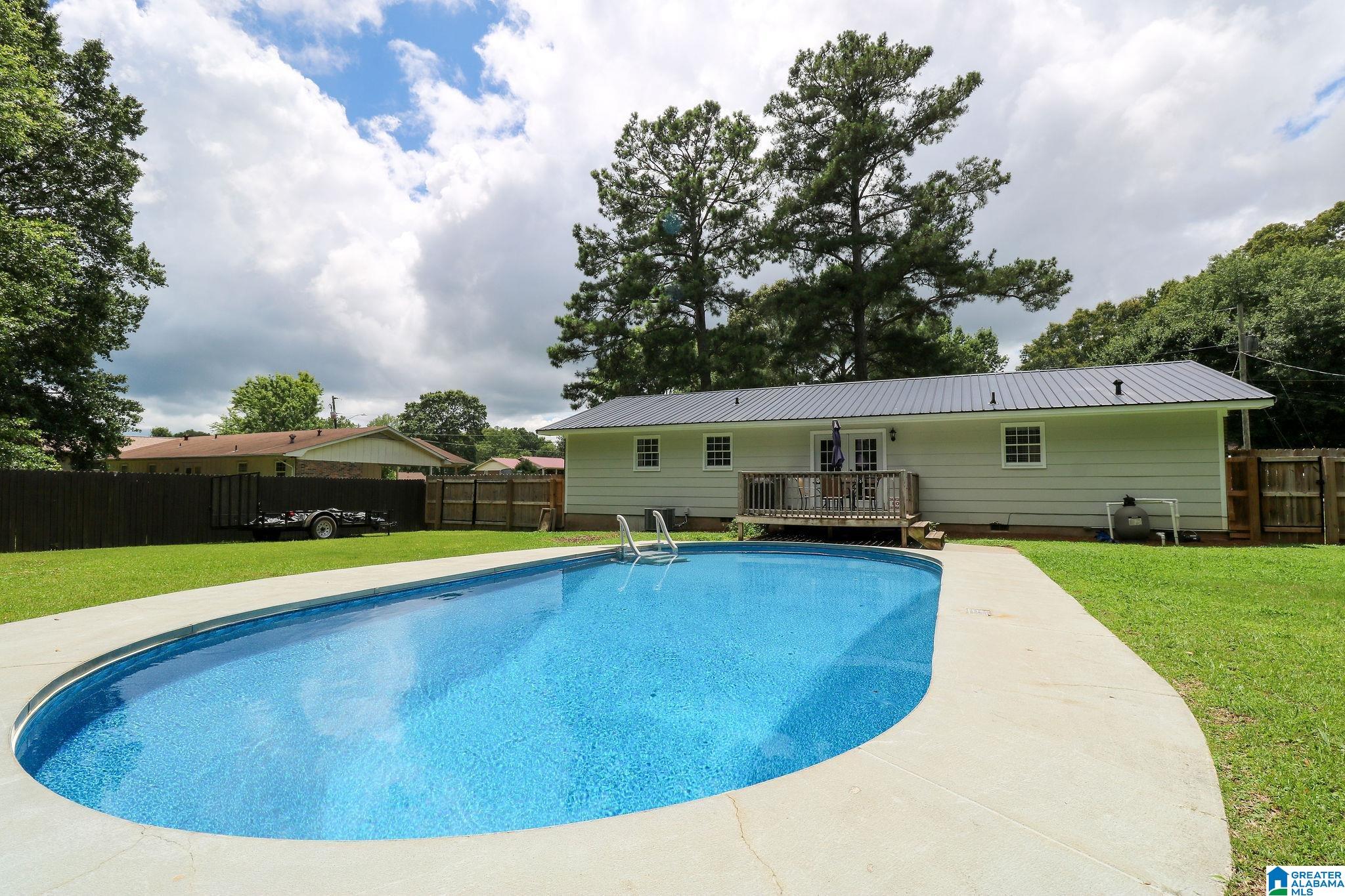 1509 Greenmeadow Road Anniston, AL 36207 - Photo 12 of 43