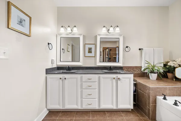 $564,000 | 1154 Buggy Cove, Clarksville, TN 37043