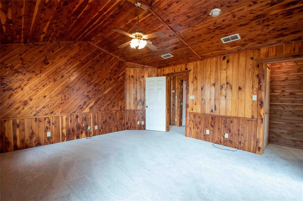 3389 Pvt Road Van, TX 75790 - Photo 8 of 31 a view of an empty room