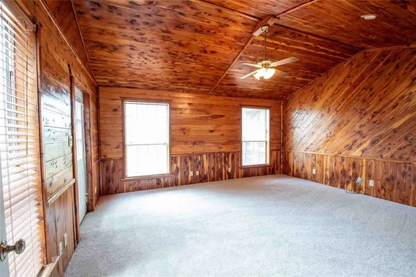 $689,000 | 3389 Pvt Road, Van, TX 75790