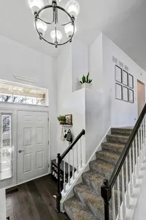 $430,000 | 262 Waverly Court, Willowbrook, IL 60527