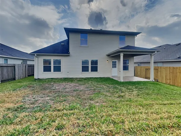 $2,155 | 1052 Shadow Glenn Drive, Conroe, TX 77301