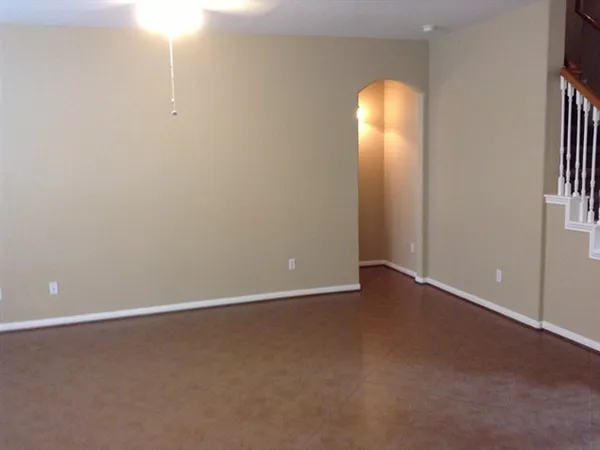 $2,155 | 1052 Shadow Glenn Drive, Conroe, TX 77301