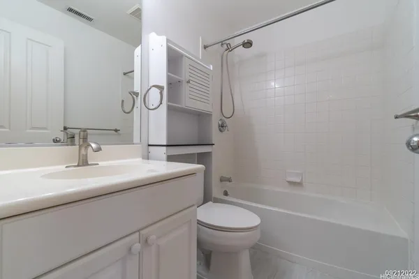 $3,600 | 91-1011 Kaipalaoa Street, Unit 404, Ewa Beach, HI 96706