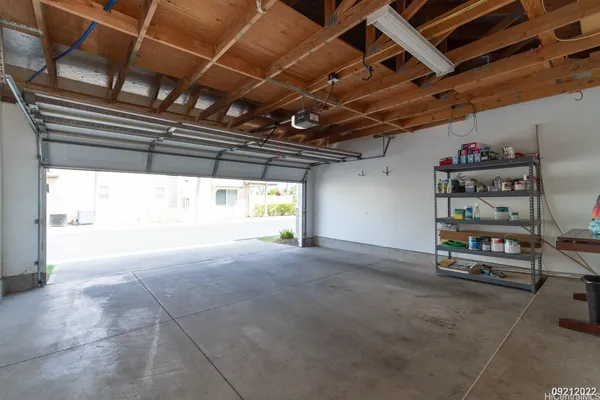 $3,600 | 91-1011 Kaipalaoa Street, Unit 404, Ewa Beach, HI 96706