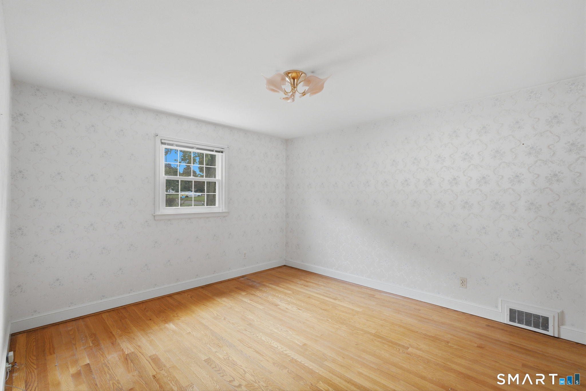 108 Jameswell Road Wethersfield, CT 06109 - Photo 20 of 35 Gallery Image 20