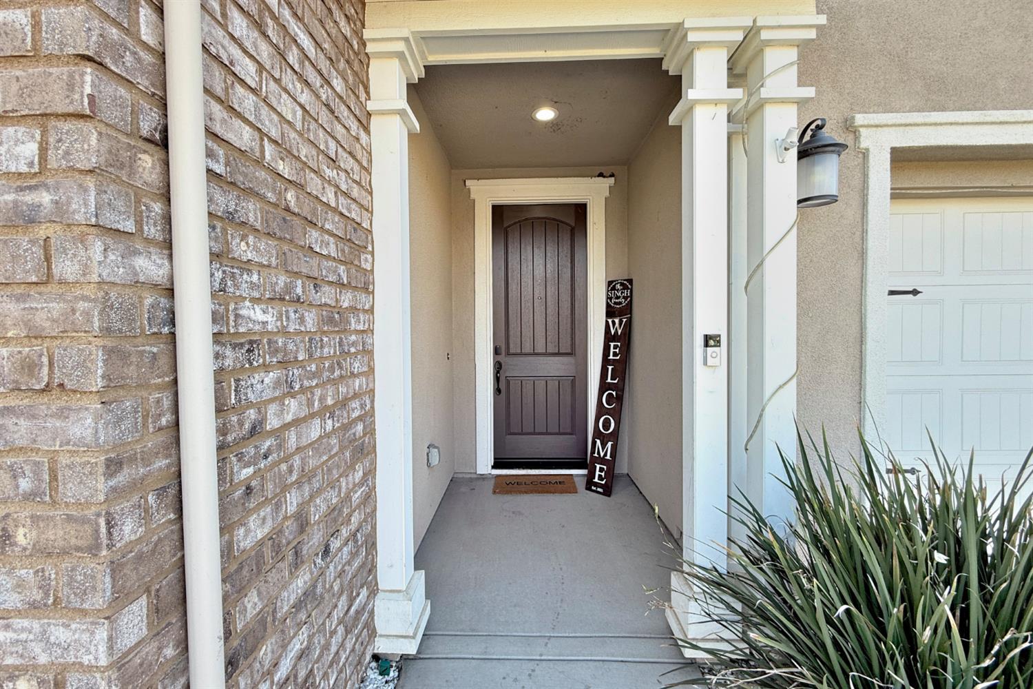 260 Seneca Way Lodi, CA 95240 - Photo 3 of 57