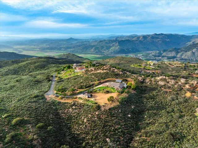 $1,699,000 | 19894 Via Vista Grande, Ramona, CA 92065