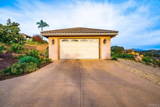 $1,699,000 | 19894 Via Vista Grande, Ramona, CA 92065