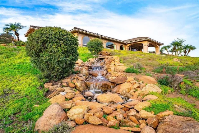 $1,699,000 | 19894 Via Vista Grande, Ramona, CA 92065