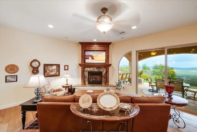 $1,699,000 | 19894 Via Vista Grande, Ramona, CA 92065