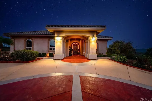 $1,699,000 | 19894 Via Vista Grande, Ramona, CA 92065